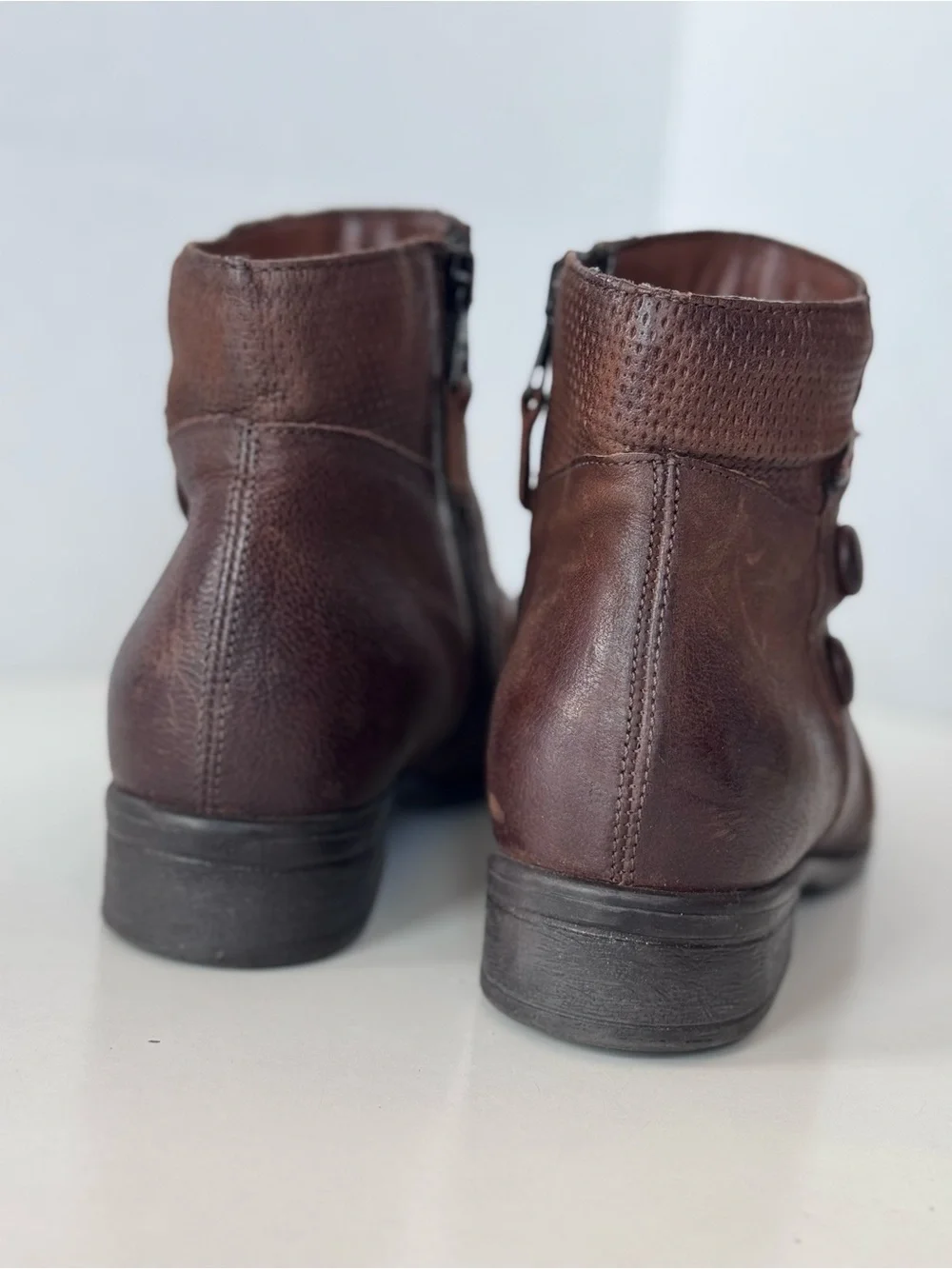 Miz Mooz Sallie Brown Leather Ruched Ankle Moto Buttons Boots Women’s Size 39